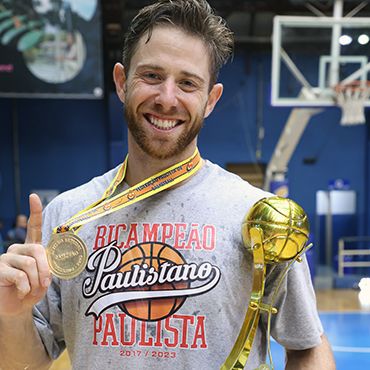 Crescenzi é MVP da final, e homenagens na comemoração do Paulistano/CORPe