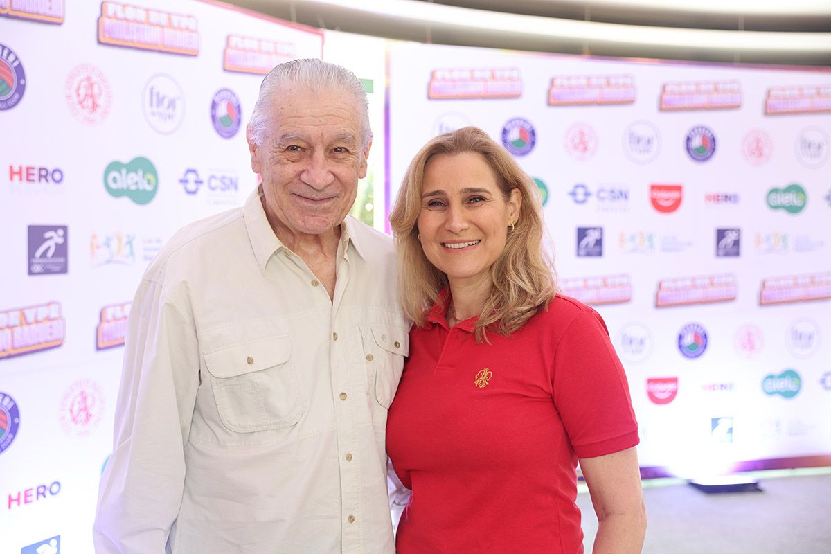Paulo Russo, jogador histórico do vôlei do Paulistano e da seleção brasileira (onde também foi treinador), com Monika Suzanne Cavalieri, sócia-responsável pela modalidade no Clube. Foto: Fábio Figueiredo