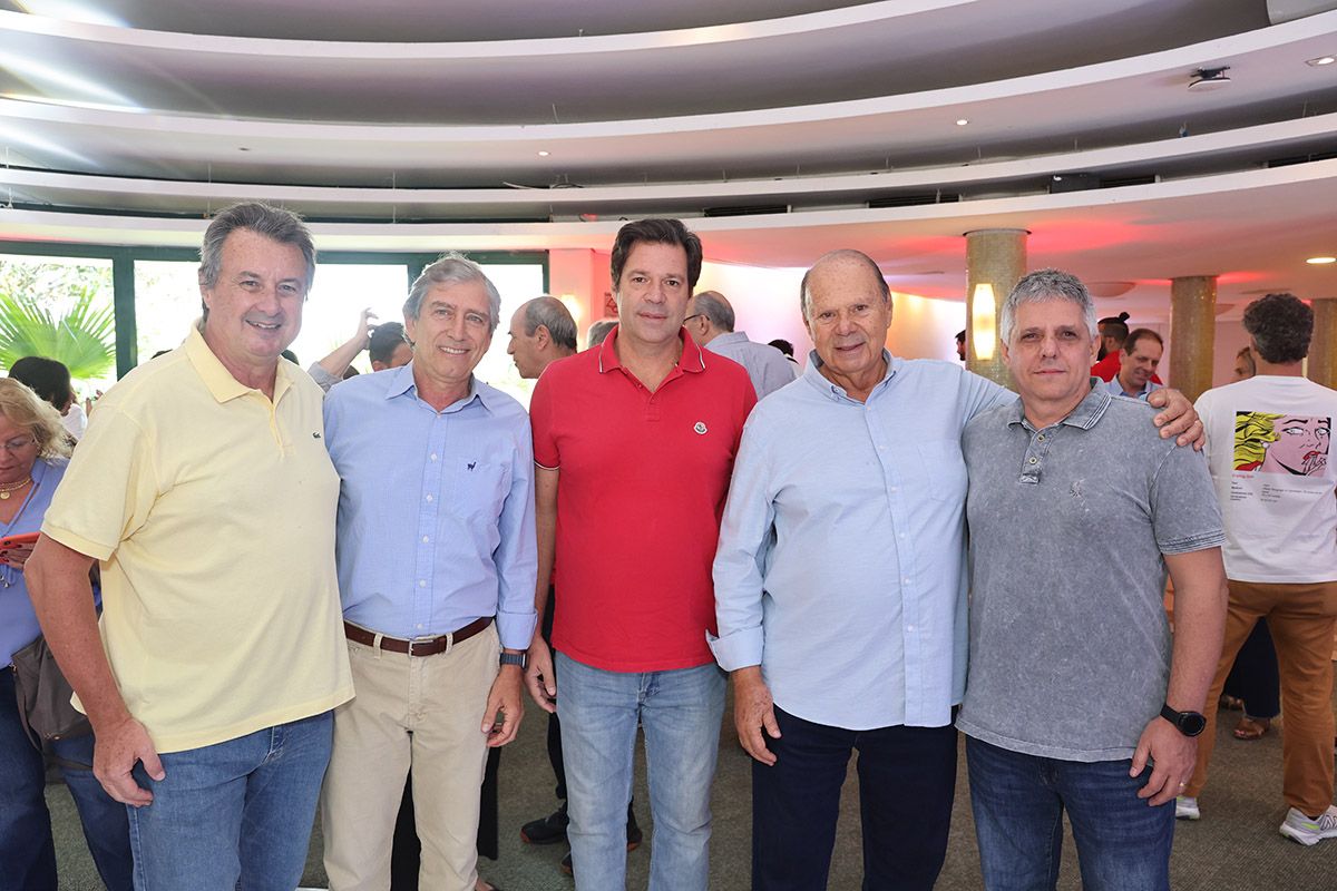 Ricardo de Almeida Gomes Cardim (vice-presidente), Mauricio Monteiro (diretor de Esportes), Caio Frizzo Salem, Antonio Carlos Vasconcelos Salem e Newton Montini Junior (Patrimônio). Foto: Fábio Figueiredo