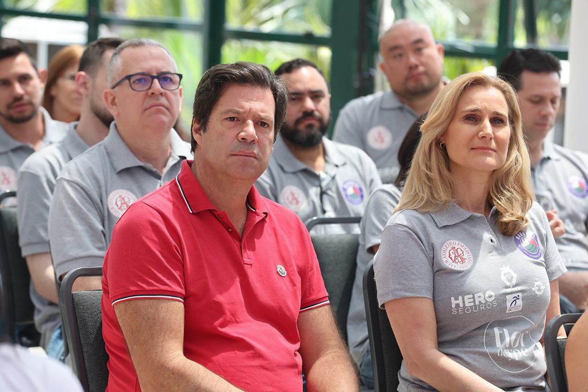 Caio Frizzo Salem, vice-presidente do Paulistano, com Monika Suzanne Cavalieri, sócia-responsável do vôlei no Paulistano. Foto: Fábio Figueiredo